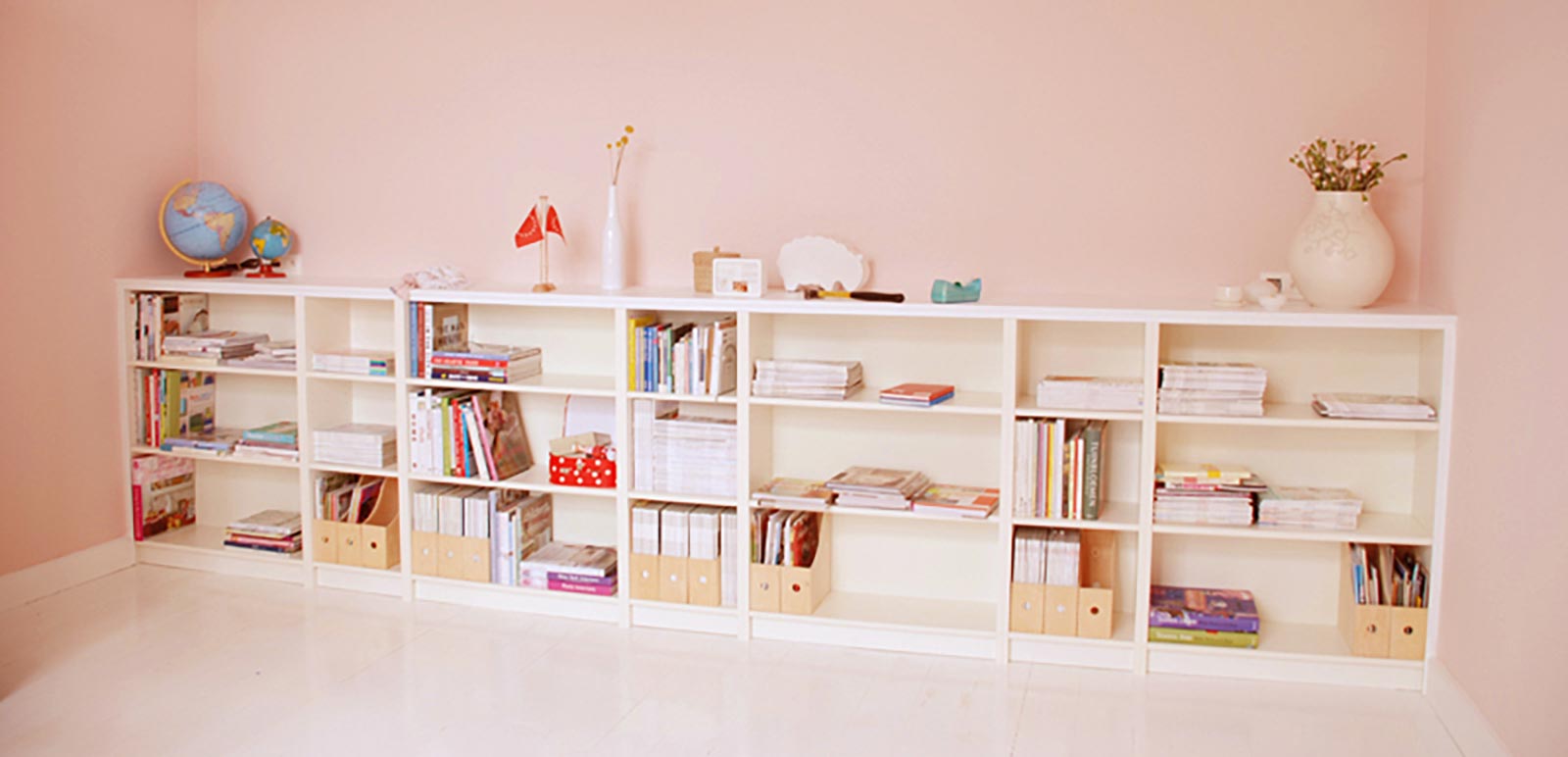 Pink—White-kids-bookshelf